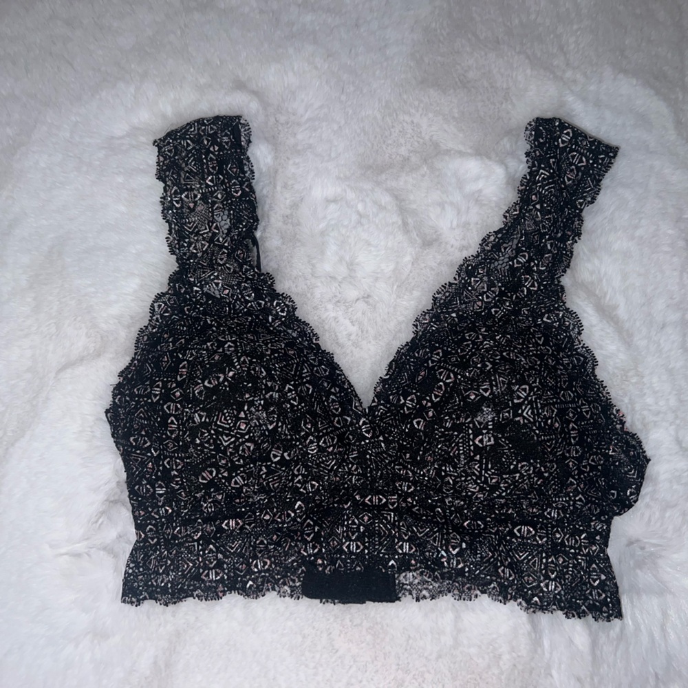 4/$10 Bundle EUC Xoxo Lace Bralette